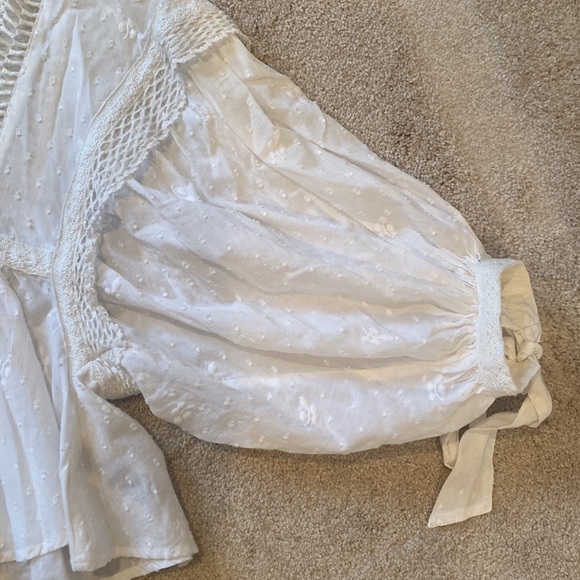 Free People - flowy cropped Swiss dot blouse - size M - Picture 3 of 3